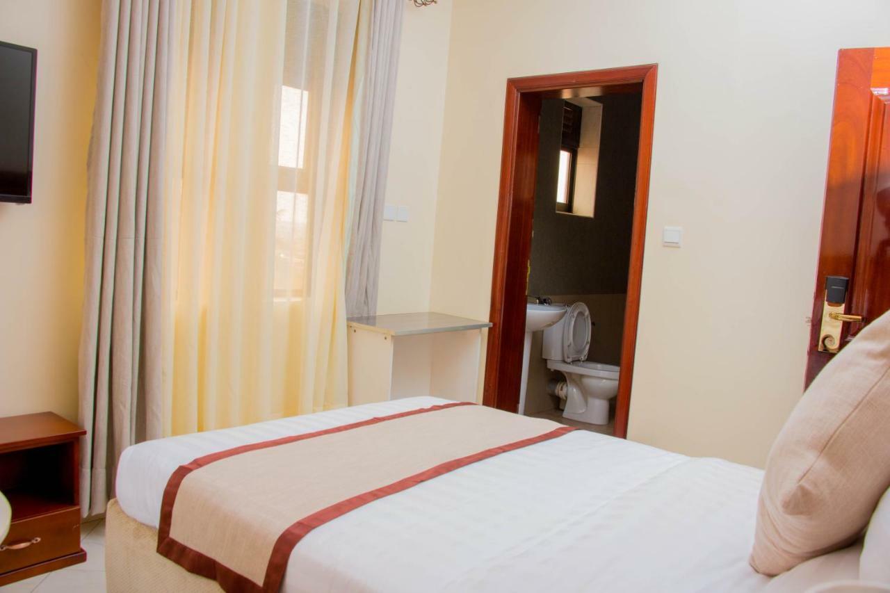 Jarin Hotel Kampala Kültér fotó